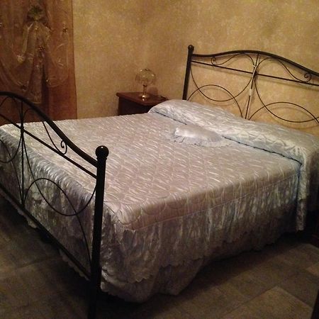 Casa Vacanza "Marina San Giuseppe" Apartment เวนติมิญา ภายนอก รูปภาพ