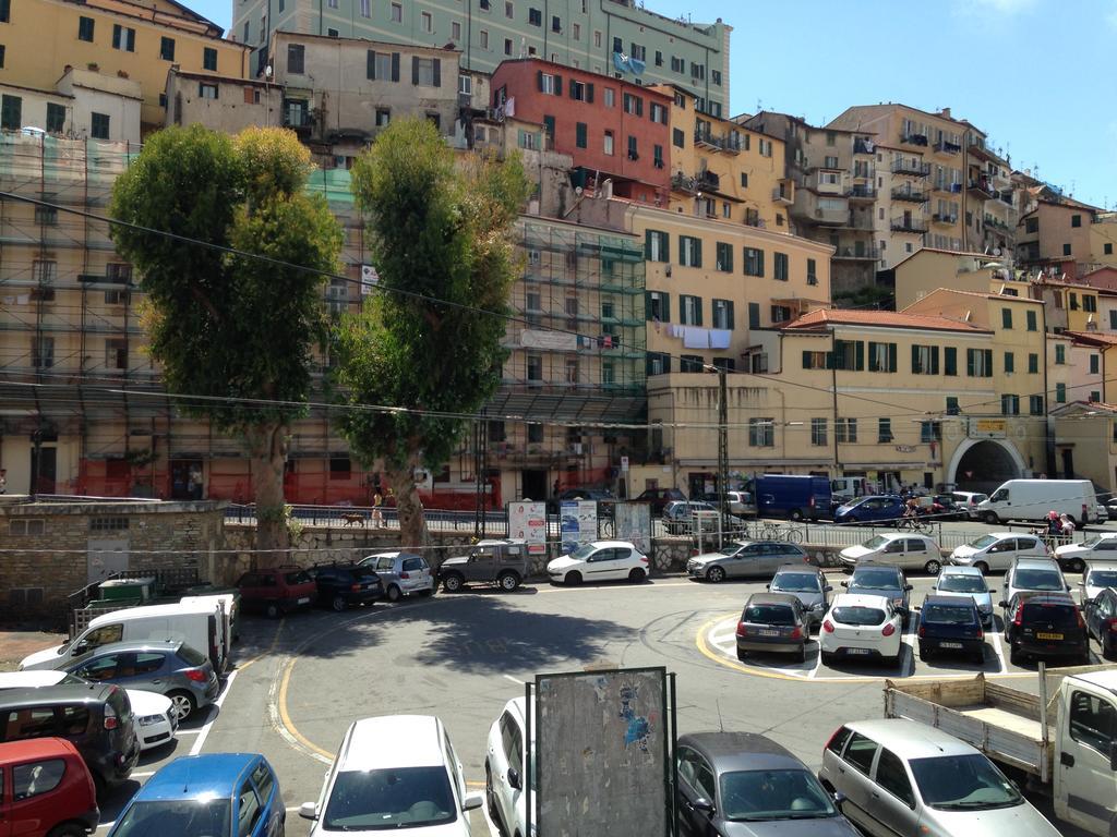 Casa Vacanza "Marina San Giuseppe" Apartment เวนติมิญา ภายนอก รูปภาพ