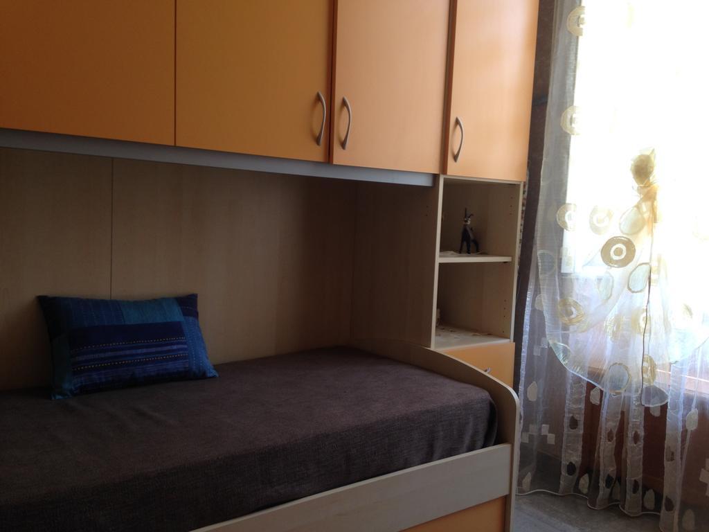 Casa Vacanza "Marina San Giuseppe" Apartment เวนติมิญา ภายนอก รูปภาพ